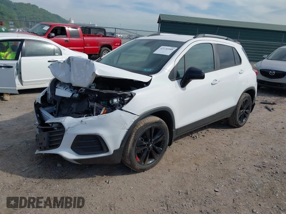 2020 Chevrolet Trax LT with VIN 3GNCJPSB1LL232882, listed as a IAAI auction lot 42230988 with 48,943 mi miles and . Bid and sale history available at DreamBid. Image 2.