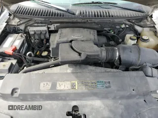 2004 Ford Expedition Special Service with VIN 1FMPU16L04LB69865, listed as a Copart auction lot 50208645 with 199,660 mi miles and Salvage title. Bid and sale history available at DreamBid. Image 12.