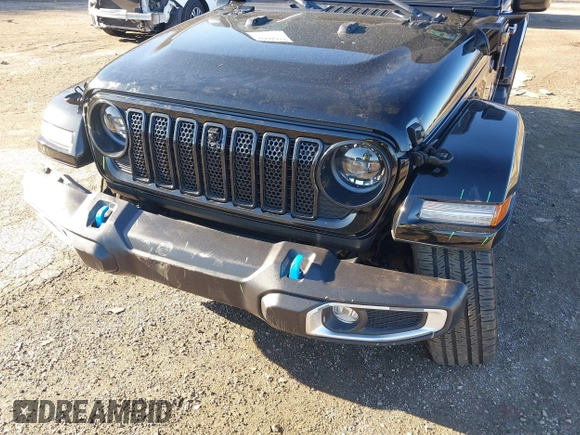 2024 Jeep Wrangler Sahara with VIN 1C4RJXP62RW126989, listed as a IAAI auction lot 41816525 with 11,241 mi miles and . Bid and sale history available at DreamBid. Image 6.