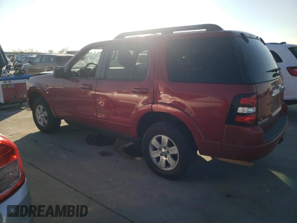 2010 Ford Explorer XLT z VIN 1FMEU6DE8AUA12003, wystawiony jako Copart lot #82814403 z przebiegiem 119 721 mil mil oraz Szkoda całkowita • Salvage title. Historia ofert i sprzedaży dostępna na DreamBid. Obrazek 2.