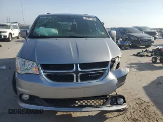 2018 Dodge Grand Caravan SXT with VIN 2C4RDGCG3JR300782, listed as a Copart auction lot 44766735 with 117,927 mi miles and Salvage Title. Bid and sale history available at DreamBid. Image 5.