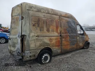 2021 Ford Transit Cargo with VIN 1FTBR1X87MKA53689, listed as a Copart auction lot 84037174 with Not Provided miles and Salvage Title. Bid and sale history available at DreamBid. Image 3.