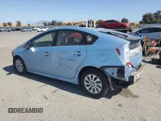 2014 Toyota Prius with VIN JTDKN3DP3E3056040, listed as a Copart auction lot 60704455 with 133,261 mi miles and Salvage title. Bid and sale history available at DreamBid. Image 2.