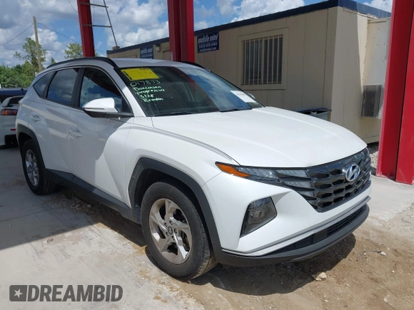 2022 Hyundai Tucson SEL with VIN 5NMJB3AE6NH027205, listed as a IAAI auction lot 41940690 with 40,865 mi miles. Bid and sale history available at carsss.com. Image 1.