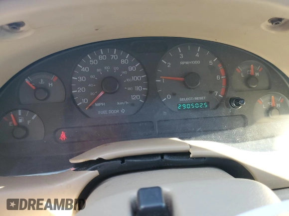 2000 Ford Mustang with VIN 1FAFP4440YF311629, listed as a Copart auction lot 78175244 with 290,502 mi miles and Salvage Title. Bid and sale history available at carsss.com. Image 9.