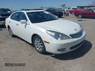 2002 Lexus ES 300 with VIN JTHBF30G120037436, listed as a IAAI auction lot 41866345 with 301,717 mi miles. Bid and sale history available at carsss.com. Image 1.