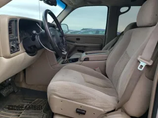 2005 Chevrolet Suburban LS with VIN 3GNEC16Z55G259666, listed as a Copart auction lot 49884865 with 229,651 mi miles and Clean title. Bid and sale history available at DreamBid. Image 7.