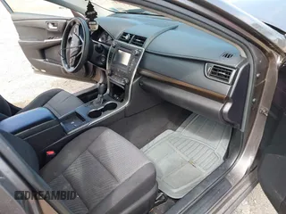 2015 Toyota Camry XLE with VIN 4T4BF1FKXFR465183, listed as a IAAI auction lot 41994681 with 113,891 mi miles and . Bid and sale history available at carsss.com. Image 5.