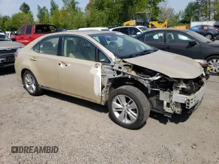 2010 Lexus HS 250h z VIN JTHBB1BA5A2005620, wystawiony jako Copart lot #54177945 z przebiegiem 158 023 mil mil oraz Szkoda całkowita • Salvage title. Historia ofert i sprzedaży dostępna na DreamBid. Obrazek 4.