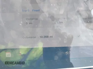 2023 Tesla Model Y Long Range z VIN 7SAYGDEE8PF826989, wystawiony jako IAAI lot #41615166 z przebiegiem 10 368 mil mil oraz . Historia ofert i sprzedaży dostępna na DreamBid. Obrazek 16.