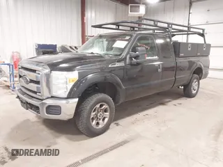 2015 Ford F-250 XLT z VIN 1FT7X2B63FED10680, wystawiony jako IAAI lot #41503254 z przebiegiem 261 634 mil mil oraz . Historia ofert i sprzedaży dostępna na DreamBid. Obrazek 17.