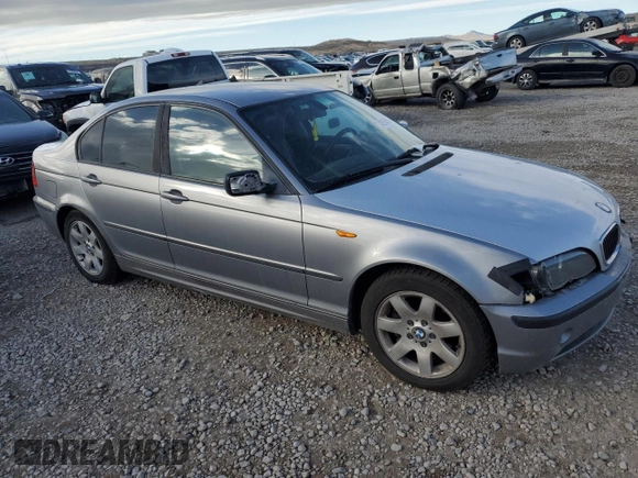 2004 BMW 3 Series 325i with VIN WBAET37474NJ95589, listed as a Copart auction lot 43966055 with 214,638 mi miles and Salvage Title. Bid and sale history available at carsss.com. Image 4.
