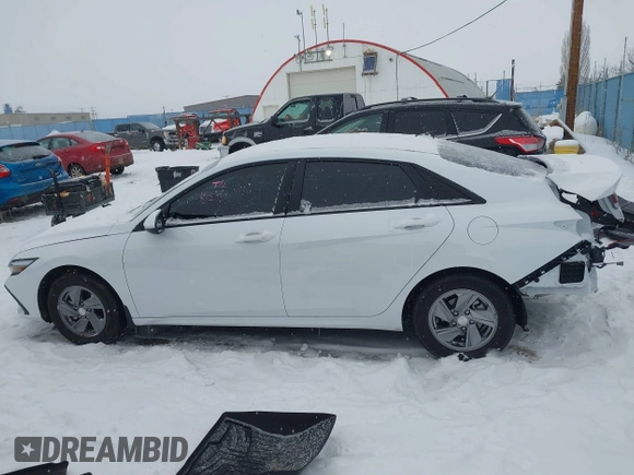 2024 Hyundai Elantra SE with VIN KMHLL4DG1RU764086, listed as a IAAI auction lot 41525779 with 4,261 mi miles and . Bid and sale history available at DreamBid. Image 15.