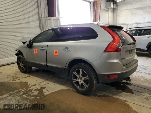 2011 Volvo XC60 3.0T с VIN YV4902DZ4B2154047, выставлен на аукционе Copart как лот 48101785 с пробегом Не указан миль и На запчасти • Non repairable. История ставок и продаж доступна на DreamBid. Изображение 2.