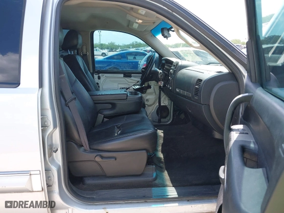 2012 Chevrolet Silverado 1500 LT with VIN 3GCPCSE07CG223551, listed as a IAAI auction lot 40034733 with 248,648 mi miles. Bid and sale history available at carsss.com. Image 5.