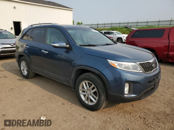 2015 Kia Sorento LX with VIN 5XYKTCA60FG597402, listed as a Copart auction lot 58371025 with 116,637 mi miles and Clean title. Bid and sale history available at DreamBid. Image 4.