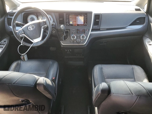 2020 Toyota Sienna SE with VIN 5TDXZ3DC2LS029818, listed as a Copart auction lot 88257995 with 55,027 mi miles and Salvage Title. Bid and sale history available at carsss.com. Image 8.