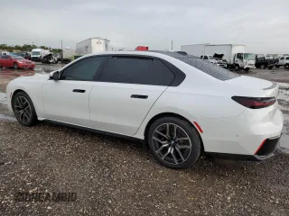 2024 BMW 7 Series 740i z VIN WBA23EH01RCR57859, wystawiony jako Copart lot #62336024 z przebiegiem Nie podano mil oraz Czysty tytuł • Clean title. Historia ofert i sprzedaży dostępna na DreamBid. Obrazek 2.