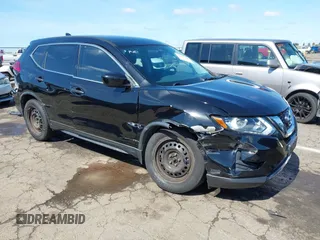 2017 Nissan Rogue SV z VIN JN8AT2MT7HW382536, wystawiony jako IAAI lot #41802598 z przebiegiem 108 708 mil mil oraz . Historia ofert i sprzedaży dostępna na DreamBid. Obrazek 1.