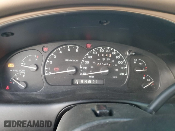 1999 Ford Explorer XLT z VIN 1FMZU32E0XZB31890, wystawiony jako Copart lot #84967184 z przebiegiem 220 424 mil mil oraz Szkoda całkowita • Salvage title. Historia ofert i sprzedaży dostępna na DreamBid. Obrazek 9.