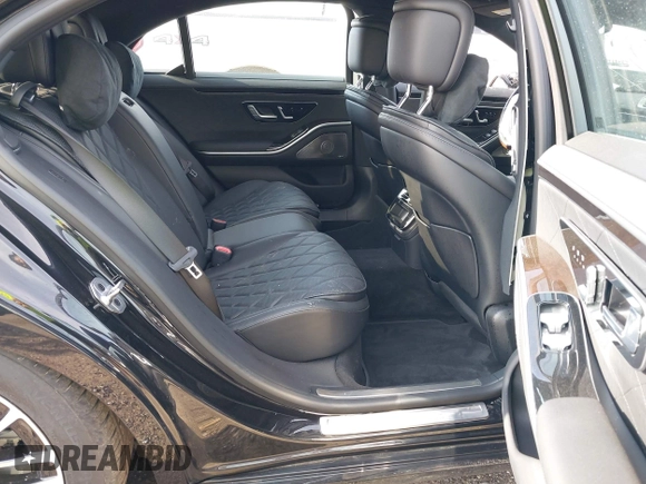 2024 Mercedes-Benz S 580e with VIN W1K6G6KB2RA261358, listed as a IAAI auction lot 41921261 with 10,845 mi miles and . Bid and sale history available at DreamBid. Image 8.