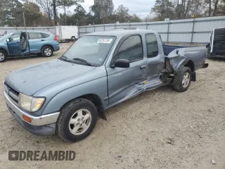 1997 Toyota Tacoma with VIN 4TAVL52N1VZ272235, listed as a Copart auction lot 82761734 with 181,616 mi miles and Salvage Title. Bid and sale history available at carsss.com. Image 1.
