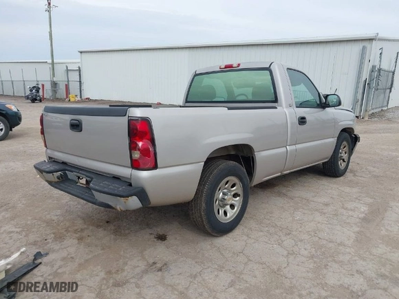 2005 Chevrolet Silverado 1500 Work Truck with VIN 1GCEC14V05Z206480, listed as a IAAI auction lot 41741249 with 184,568 mi miles. Bid and sale history available at carsss.com. Image 4.