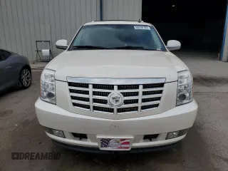 2009 Cadillac Escalade z VIN 1GYFC13289R220946, wystawiony jako Copart lot #66298703 z przebiegiem 184 914 mil mil oraz Szkoda całkowita • Salvage title. Historia ofert i sprzedaży dostępna na DreamBid. Obrazek 5.