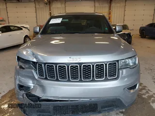 2019 Jeep Grand Cherokee Laredo E with VIN 1C4RJFAG8KC823814, listed as a IAAI auction lot 41728782 with 120,695 mi miles. Bid and sale history available at carsss.com. Image 13.
