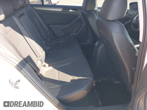 2013 Volkswagen Jetta TDI w/Premium/Nav with VIN 3VWLL7AJXDM392313, listed as a IAAI auction lot 42370151 with 98,618 mi miles and . Bid and sale history available at DreamBid. Image 8.
