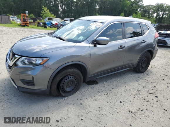 2017 Nissan Rogue SV z VIN KNMAT2MV0HP613929, wystawiony jako Copart lot #61374035 z przebiegiem 127 530 mil mil oraz Szkoda całkowita • Salvage title. Historia ofert i sprzedaży dostępna na DreamBid. Obrazek 1.