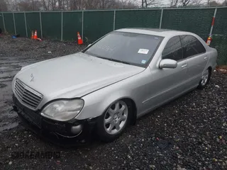 2001 Mercedes-Benz S-Class with VIN WDBNG75JX1A196406, listed as a IAAI auction lot 41682384 with 999,999 mi miles. Bid and sale history available at carsss.com. Image 2.