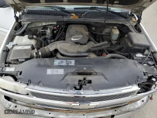 2002 Chevrolet Tahoe LT with VIN 1GNEC13Z32R197071, listed as a Copart auction lot 43734385 with 211,500 mi miles and Salvage Title. Bid and sale history available at carsss.com. Image 12.