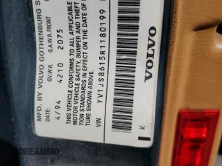1994 Volvo 900 z VIN YV1JS8615R1180199, wystawiony jako Copart lot #76126714 z przebiegiem 131 713 mil mil oraz Szkody całkowita. Historia ofert i sprzedaży dostępna na DreamBid. Obrazek 12.