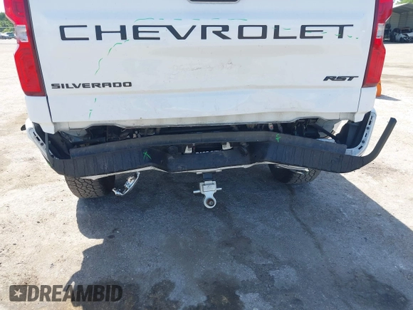 2024 Chevrolet Silverado 1500 RST with VIN 1GCUDEED0RZ147166, listed as a IAAI auction lot 42017050 with 28,860 mi miles. Bid and sale history available at carsss.com. Image 6.