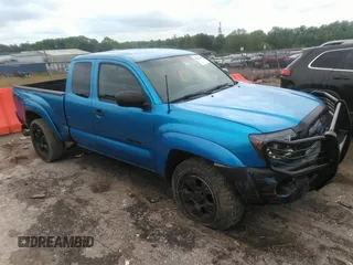 2010 Toyota Tacoma z VIN 5TEUU4EN5AZ702785, wystawiony jako IAAI lot #42122549 z przebiegiem 230 508 mil mil oraz . Historia ofert i sprzedaży dostępna na DreamBid. Obrazek 1.