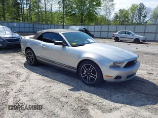 2011 Ford Mustang V6 with VIN 1ZVBP8EM6B5112240, listed as a IAAI auction lot 42030995 with 191,205 mi miles and . Bid and sale history available at carsss.com. Image 1.