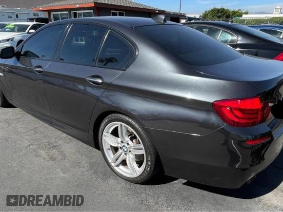 2013 BMW 5 Series 535i with VIN WBAFR7C59DC818571, listed as a Copart auction lot 48439635 with 158,098 mi miles and Clean Title. Bid and sale history available at DreamBid. Image 3.