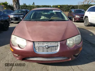 2000 Chrysler 300M M z VIN 2C3HE66G3YH439314, wystawiony jako Copart lot #46734665 z przebiegiem 146 074 mil mil oraz Czysty tytuł • Clean title. Historia ofert i sprzedaży dostępna na DreamBid. Obrazek 5.