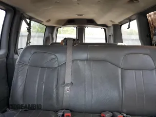 2012 Chevrolet Express Passenger LS z VIN 1GAWGPFG8C1172416, wystawiony jako Copart lot #55039425 z przebiegiem 59 542 mil mil oraz Czysty tytuł • Clean title. Historia ofert i sprzedaży dostępna na DreamBid. Obrazek 10.