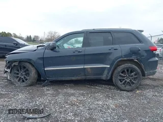2017 Jeep Grand Cherokee Altitude с VIN 1C4RJFAG9HC768735, выставлен на аукционе IAAI как лот 41977654 с пробегом 109 147 миль миль и . История ставок и продаж доступна на DreamBid. Изображение 15.