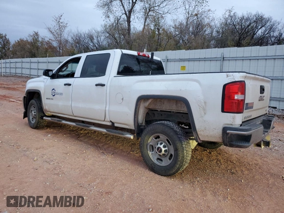 2018 GMC Sierra 2500HD z VIN 1GT12REY5JF232769, wystawiony jako Copart lot #82141064 z przebiegiem Nie podano mil oraz Szkoda całkowita • Salvage title. Historia ofert i sprzedaży dostępna na DreamBid. Obrazek 2.