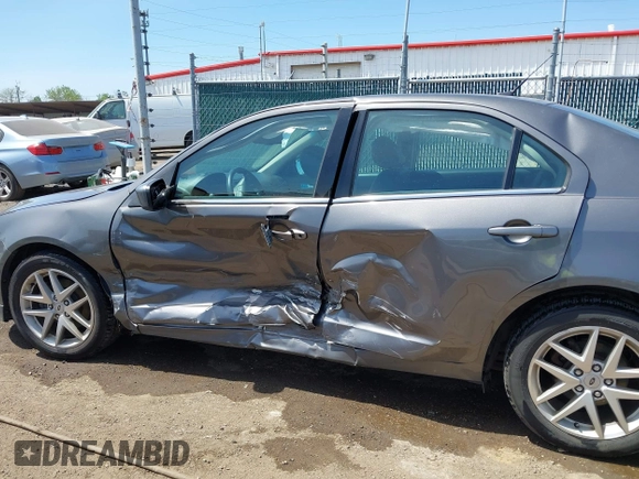 2011 Ford Fusion SEL with VIN 3FAHP0JA6BR328635, listed as a IAAI auction lot 42092220 with 82,251 mi miles and . Bid and sale history available at carsss.com. Image 14.