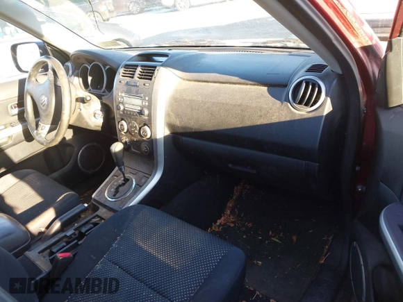 2006 Suzuki Grand Vitara XSport z VIN JS3TD944464100169, wystawiony jako IAAI lot #41291134 z przebiegiem 179 083 mil mil oraz . Historia ofert i sprzedaży dostępna na DreamBid. Obrazek 5.