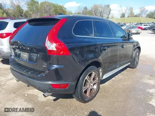 2012 Volvo XC60 3.0L with VIN YV4902DZ8C2247106, listed as a IAAI auction lot 41892439 with 139,812 mi miles. Bid and sale history available at carsss.com. Image 4.