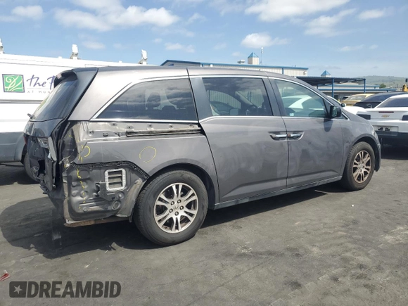 2013 Honda Odyssey EX-L with VIN 5FNRL5H60DB071498, listed as a Copart auction lot 53368995 with 135,318 mi miles and Salvage Title. Bid and sale history available at carsss.com. Image 3.