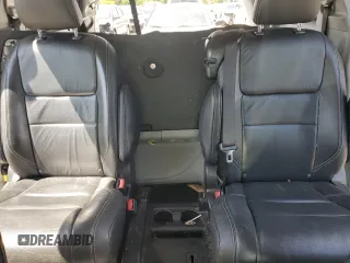 2015 Toyota Sienna SE с VIN 5TDXK3DC6FS632845, выставлен на аукционе Copart как лот 56070745 с пробегом 154 254 миль миль и Списание • Salvage title. История ставок и продаж доступна на DreamBid. Изображение 10.