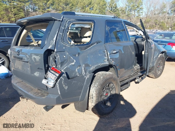 2024 Toyota 4Runner SR5 Premium with VIN JTENU5JR7R6297567, listed as a IAAI auction lot 41420540 with 1 mi miles. Bid and sale history available at carsss.com. Image 4.