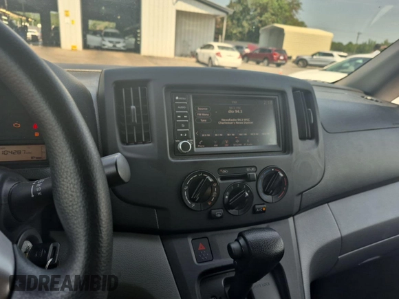 2020 Nissan NV200 S with VIN 3N6CM0KN6LK709584, listed as a IAAI auction lot 42667335 with 104,282 mi miles and . Bid and sale history available at DreamBid. Image 22.