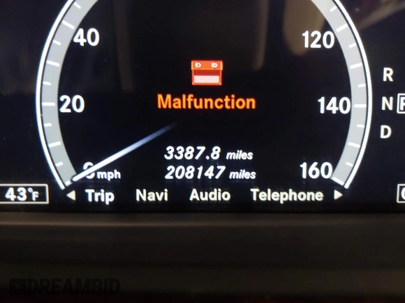 2010 Mercedes-Benz S 400 with VIN WDDNG9FB7AA303552, listed as a IAAI auction lot 41988275 with 208,147 mi miles and . Bid and sale history available at DreamBid. Image 7.